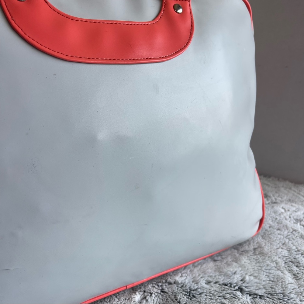 Hello Kitty White Tote Bag with Coral Accents and Character Print - Picture 6 of 16